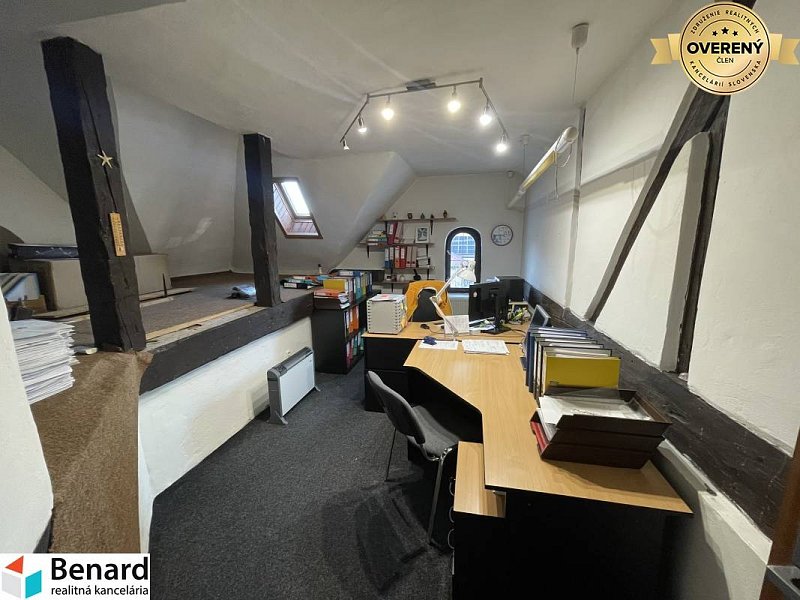 PREŠOV-ŠIRŠIE CENTRUM,POLYFUNKČNÁ BUDOVA,VL.PARKOVISKO,UL.VAJANSKÉHO