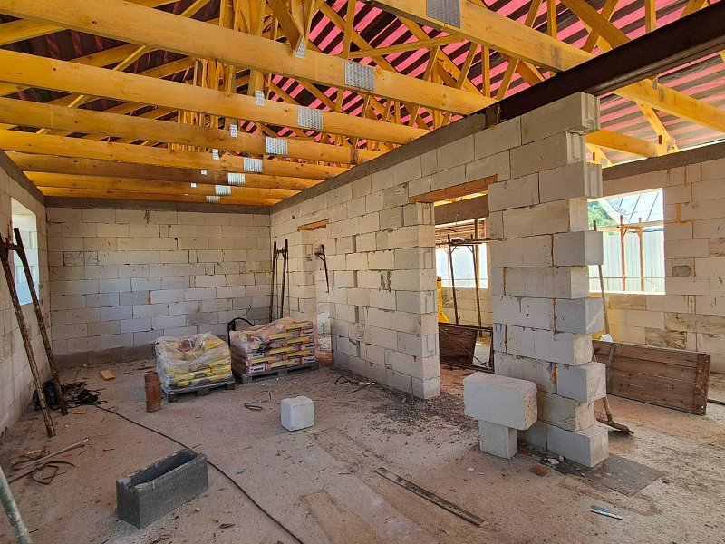 2 RODINNÉ DOMY, 4 IZBY, 80m2, ORLOV 