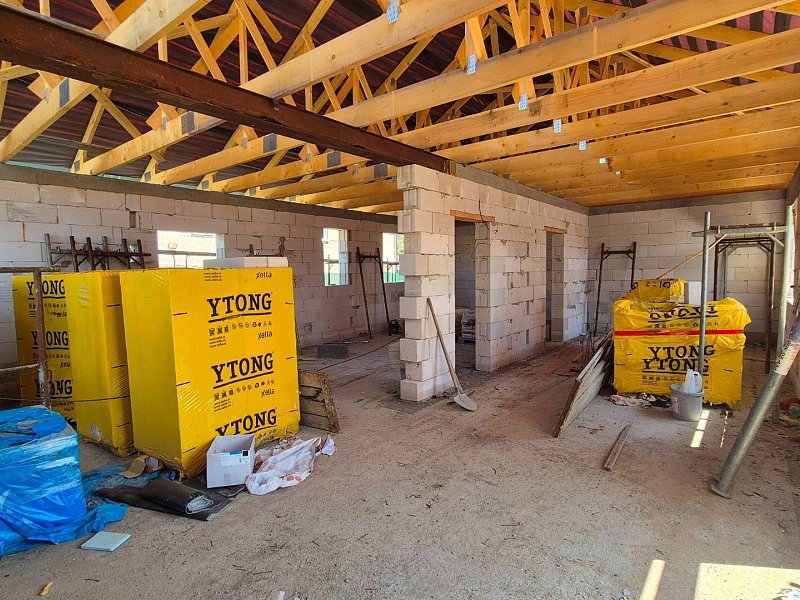 2 RODINNÉ DOMY, 4 IZBY, 80m2, ORLOV 