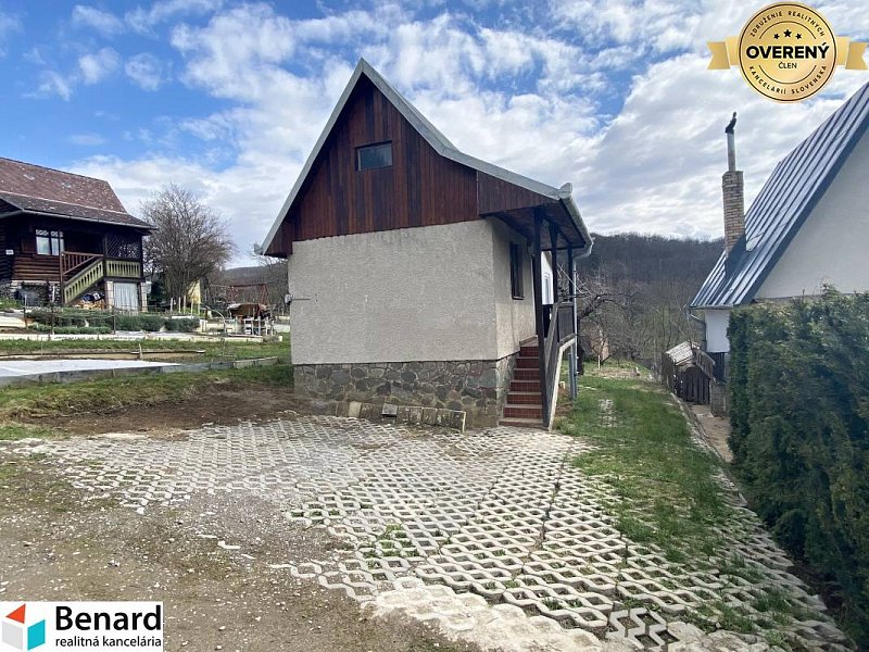 PREŠOV-KANAŠ,ZÁHRADNÁ CHATA NA PREDAJ,POZEMOK 350m2,MHD PREŠOV