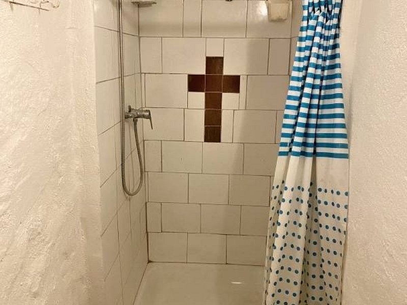 PREŠOV-KANAŠ,ZÁHRADNÁ CHATA NA PREDAJ,POZEMOK 350m2,MHD PREŠOV