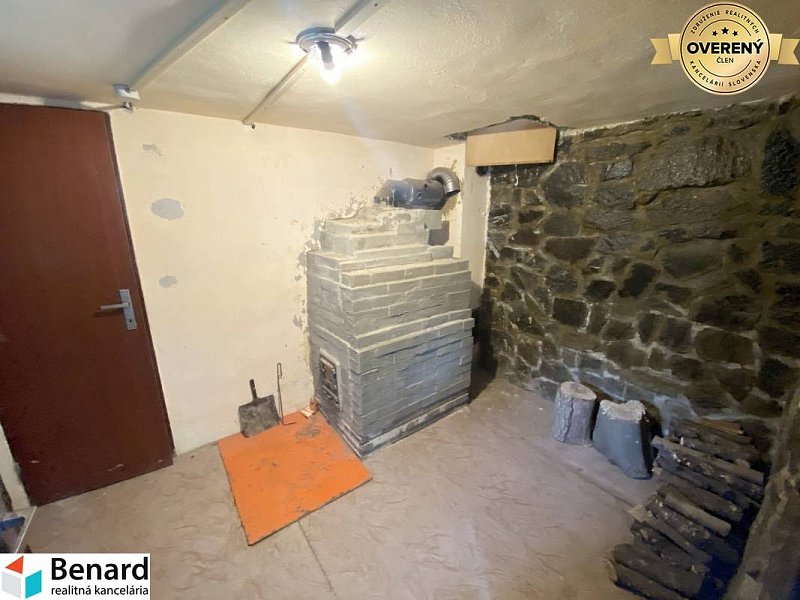 PREŠOV-KANAŠ,ZÁHRADNÁ CHATA NA PREDAJ,POZEMOK 350m2,MHD PREŠOV