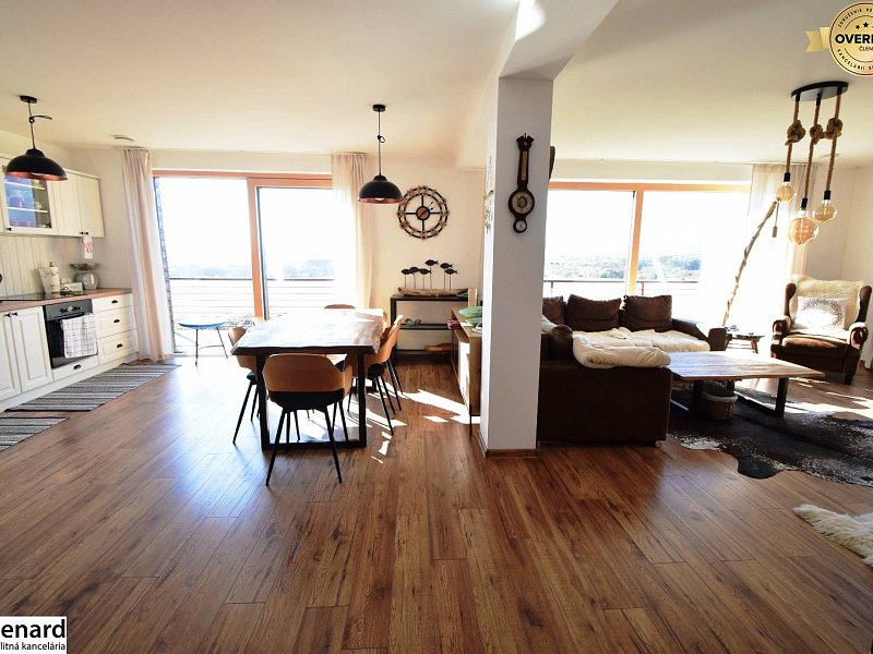 MODERNÝ 5 IZBOVÝ RODINNÝ DOM, KRÁSNY VÝHĽAD, VEĽKÁ LOMNICA;