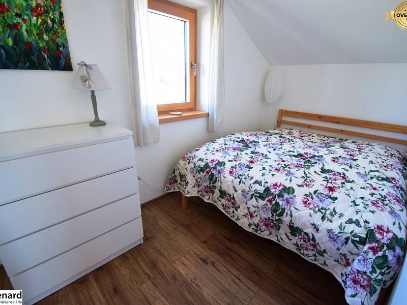MODERNÝ 5 IZBOVÝ RODINNÝ DOM, KRÁSNY VÝHĽAD, VEĽKÁ LOMNICA;
