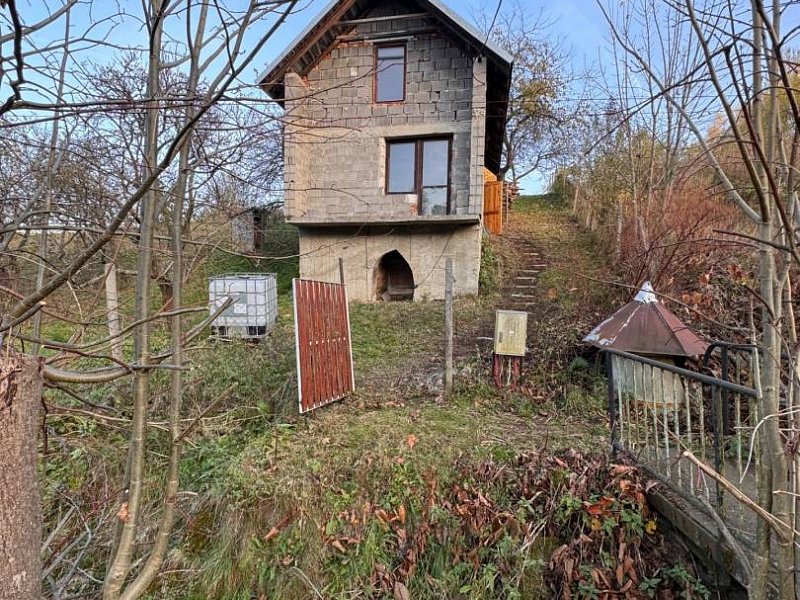 NA PREDAJ CHATA V OBCI OBRUČNÉ