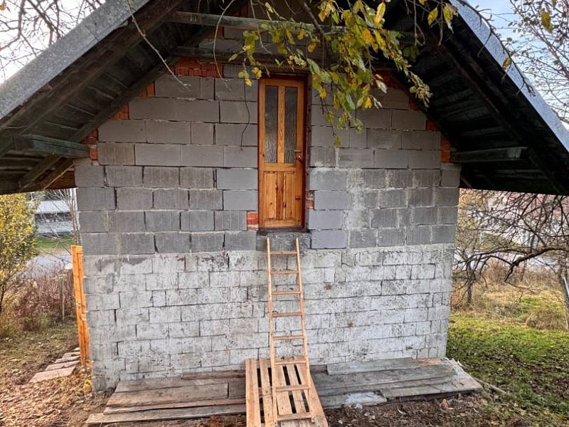 NA PREDAJ CHATA V OBCI OBRUČNÉ