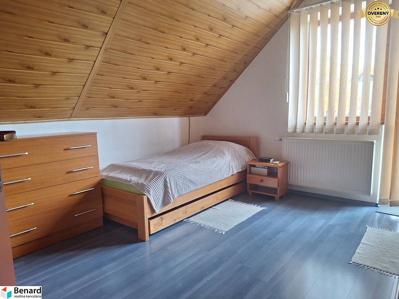 REZERVOVANÝ 4 IZBOVÝ RODINNÝ DOM, POZEMOK 1593 M2, ŠARIŠSKÉ SOKOLOVCE