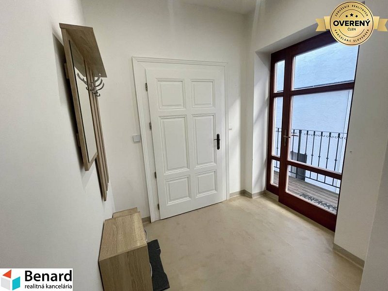 PREŠOV- CENTRUM, NA PRENÁJOM  APARTMÁN-KANCELÁRIA,50m2