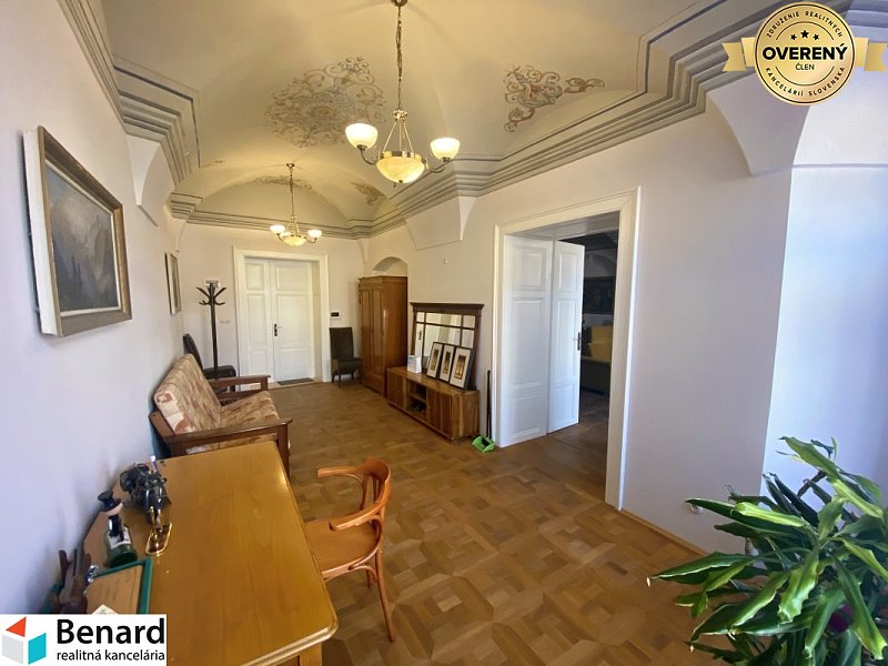 PREŠOV- CENTRUM, NA PRENÁJOM  3 IZB. BYT/KANCELÁRIA, 110m2