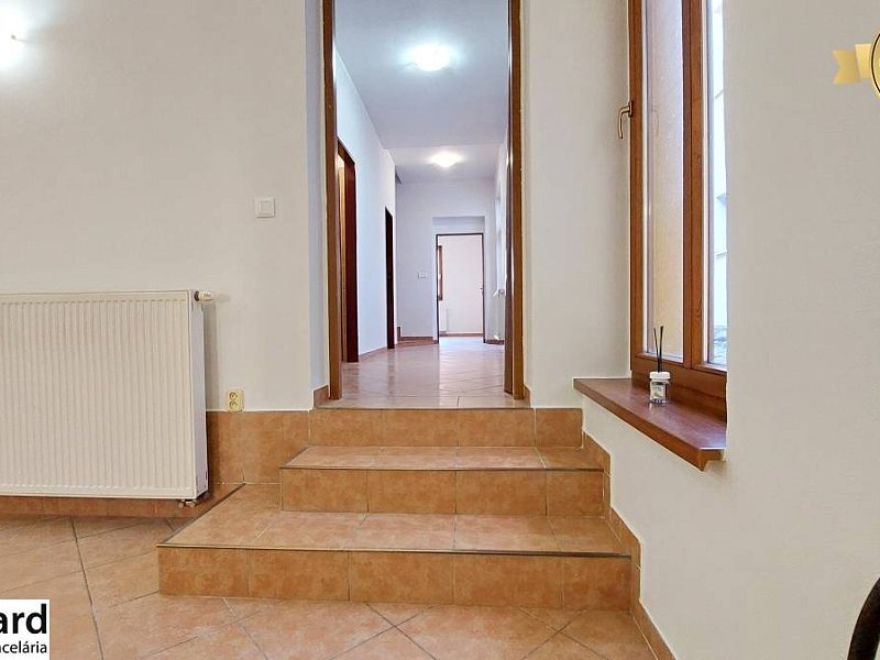 NA PRENÁJOM KANCELÁRSKE PRIESTORY na UL. SLOVENSKÁ, PREŠOV. 