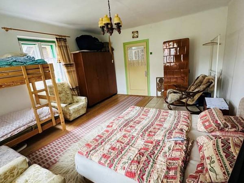 RODINNÝ DOM - CHALUPA NA POZEMKU 803 m2,  ČIRČ, OKR. S. ĽUBOVŇA