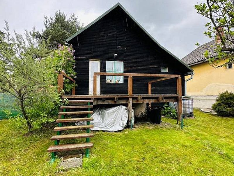 RODINNÝ DOM - CHALUPA NA POZEMKU 803 m2,  ČIRČ, OKR. S. ĽUBOVŇA