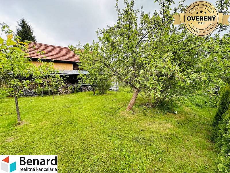 RODINNÝ DOM - CHALUPA NA POZEMKU 803 m2,  ČIRČ, OKR. S. ĽUBOVŇA