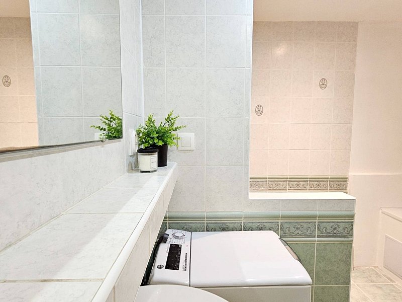 PRENAJATÉ: Na prenájom priestranný 3 - izbový byt