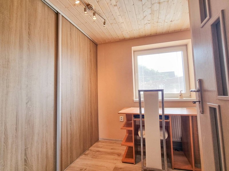 PREDANÉ: Na predaj celoročne obývaná chata v lokalite Zdobe