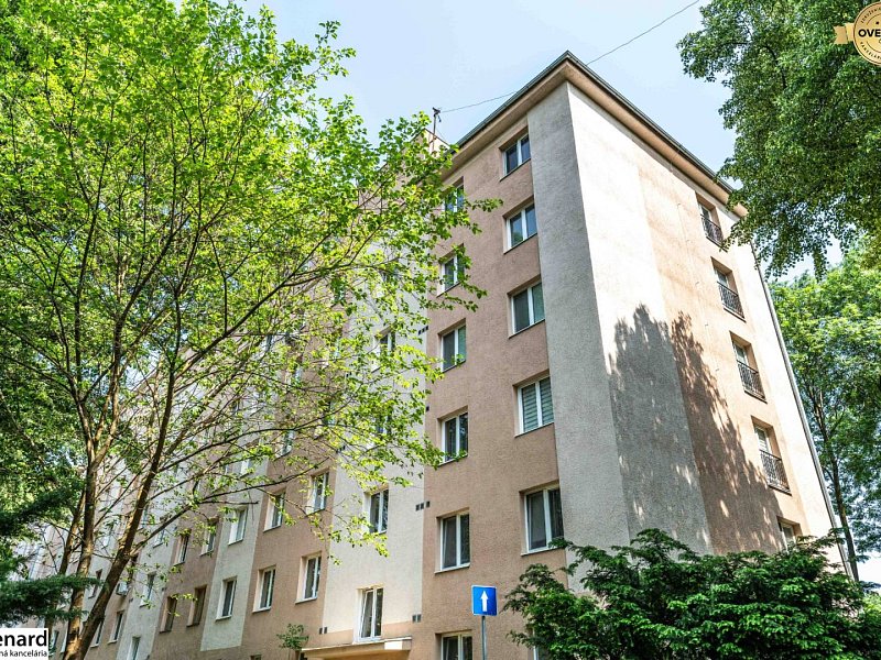PREDANÉ: Krásny a kompletne zrekonštruovaný 3-izb. byt