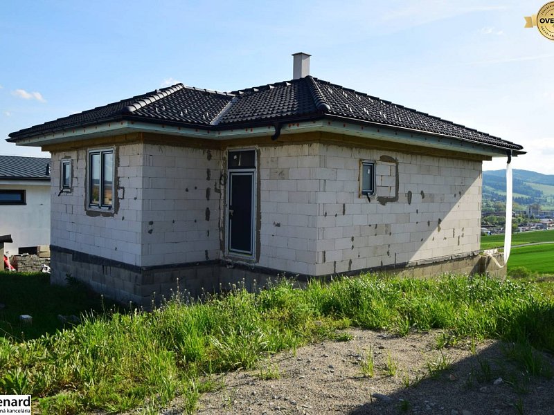 ROZOSTAVANÝ 4 IZBOVÝ RODINNÝ DOM, ŠIBENIČNÁ HORA