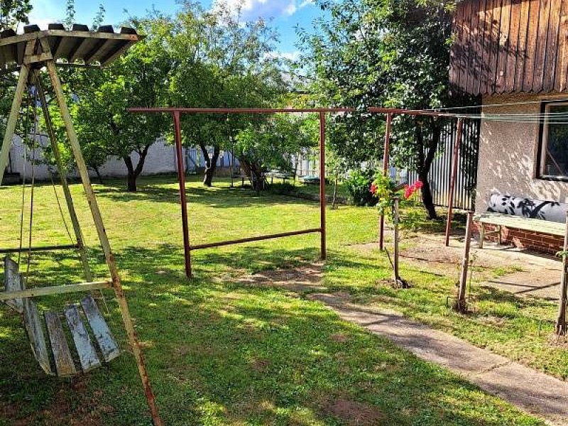 STROPKOV,DVOJGENERAČNÝ RD, 7 IZIEB, POZEMOK 833m2,KALINČIAKOVA
