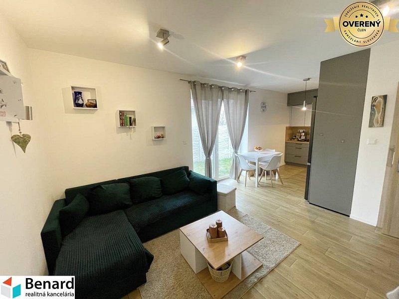 PREŠOV-ÚTULNÝ TEHLOVÝ RD,NIŽNÁ ŠEBASTOVÁ, ul.SLANSKÁ, MHD PREŠOV