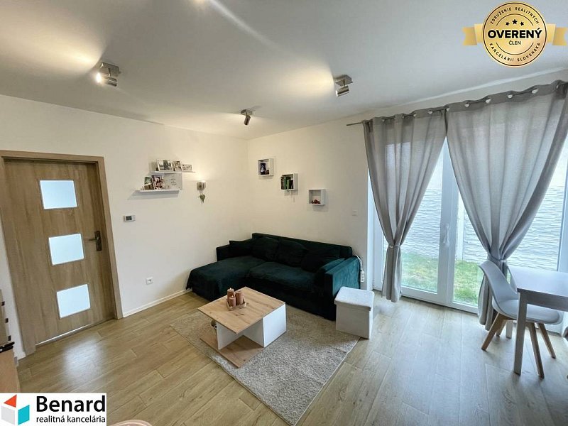 PREŠOV-ÚTULNÝ TEHLOVÝ RD,NIŽNÁ ŠEBASTOVÁ, ul.SLANSKÁ, MHD PREŠOV