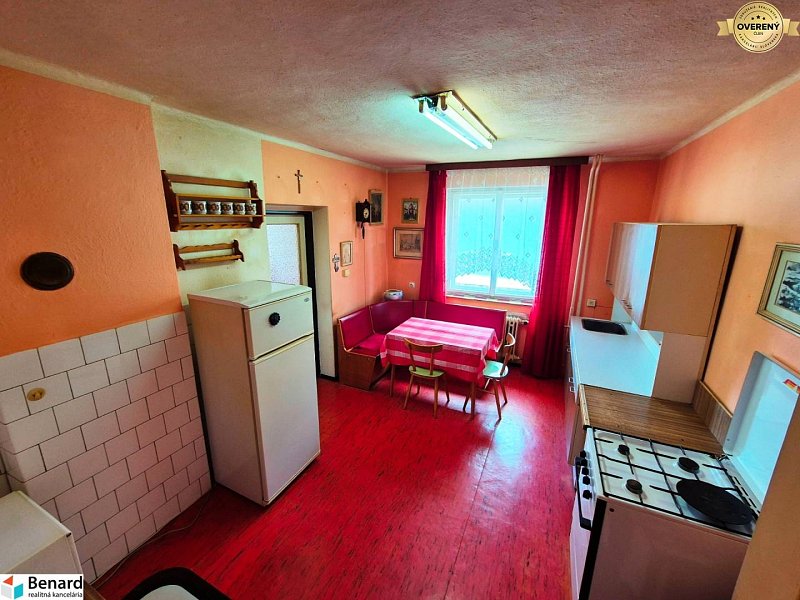 PRIESTRANNÝ 3 IZB. RODINNÝ DOM, PÔVODNÝ STAV, 787m2;