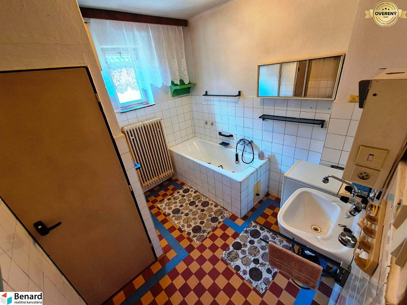 PRIESTRANNÝ 3 IZB. RODINNÝ DOM, PÔVODNÝ STAV, 787m2;