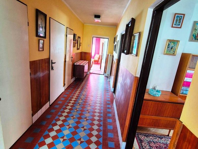 PRIESTRANNÝ 3 IZB. RODINNÝ DOM, PÔVODNÝ STAV, 787m2;