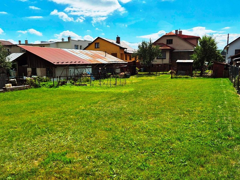 PRIESTRANNÝ 3 IZB. RODINNÝ DOM, PÔVODNÝ STAV, 787m2;