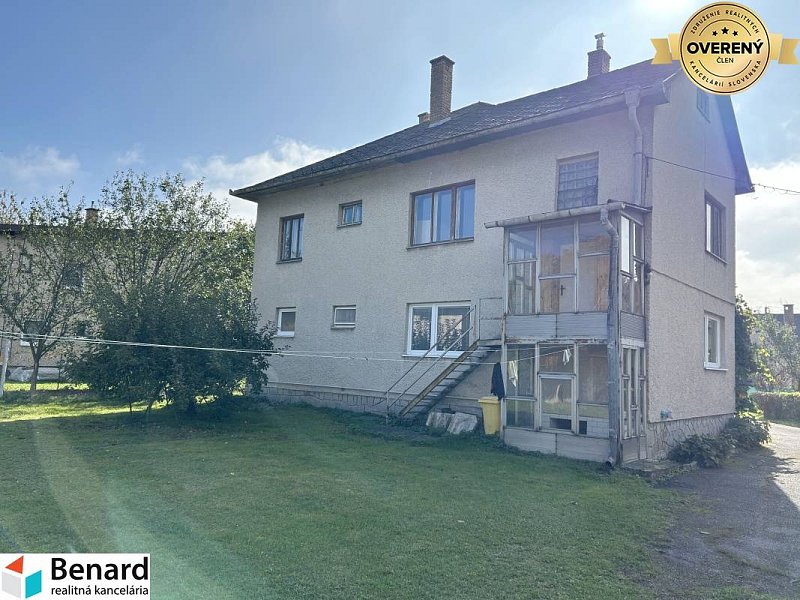 RODINNÝ DOM S VEĽKÝM POZEMKOM 3858m2, TULČÍK, OKR.PREŠOV