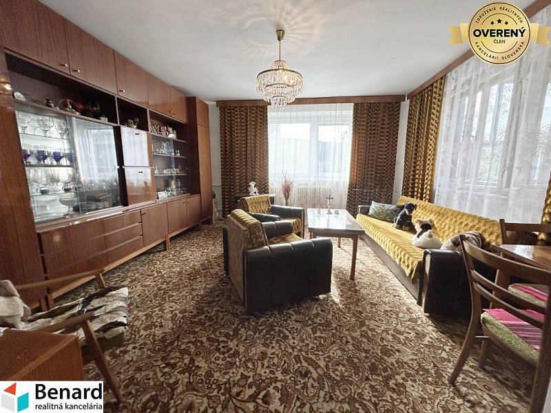 RODINNÝ DOM S VEĽKÝM POZEMKOM 3858m2, TULČÍK, OKR.PREŠOV