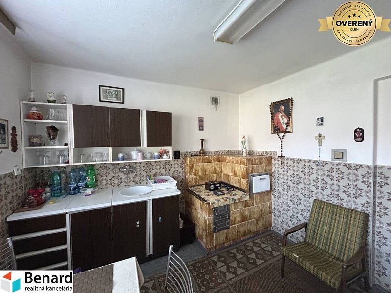 RODINNÝ DOM S VEĽKÝM POZEMKOM 3858m2, TULČÍK, OKR.PREŠOV