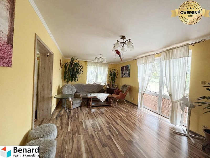 5- IZBOVÝ RODINNÝ DOM ,1354 m2, OKRUŽNÁ, OKR.PREŠOV