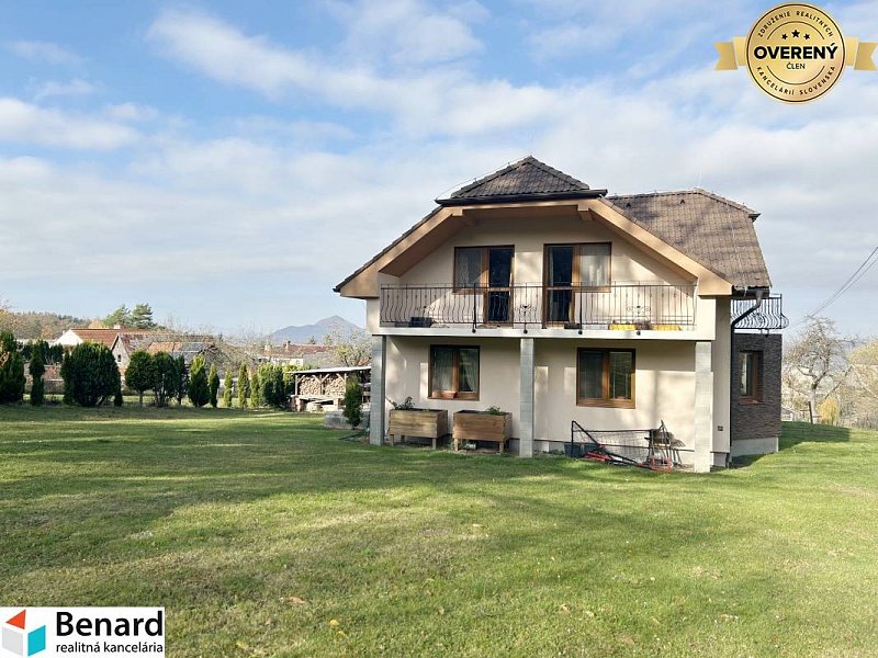 5- IZBOVÝ RODINNÝ DOM ,1354 m2, OKRUŽNÁ, OKR.PREŠOV