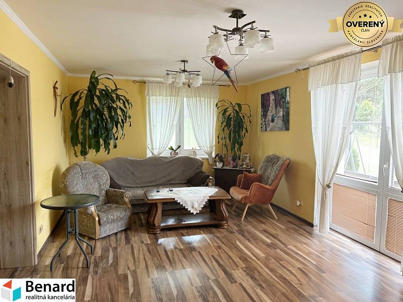 5- IZBOVÝ RODINNÝ DOM ,1354 m2, OKRUŽNÁ, OKR.PREŠOV