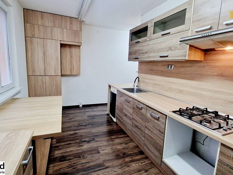 4 IZ. BYT, PREŠOV, MAGURSKÁ, VLASTNÉ KÚRENIE, KLIMATIZÁCIA!