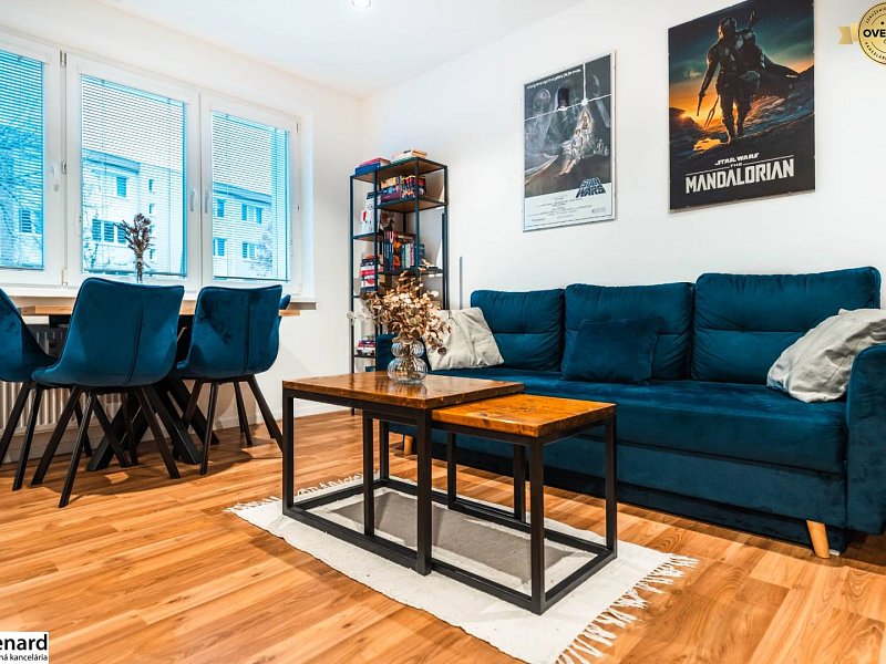 Na prenájom moderný 2-izbový byt 