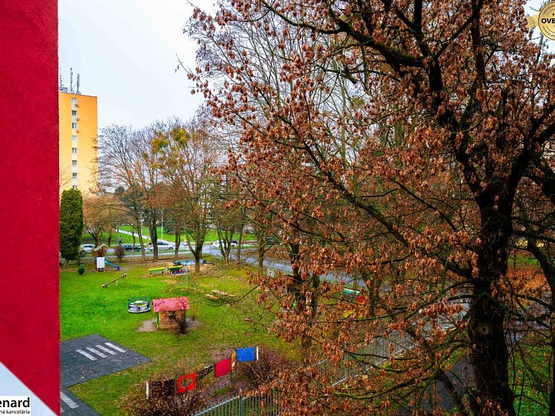 Na prenájom moderný 2-izbový byt 