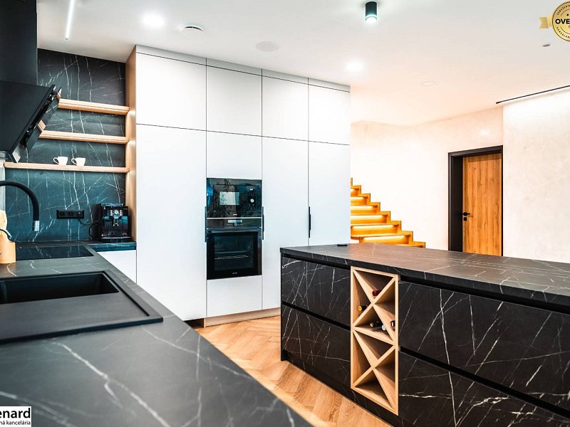 Na predaj luxusný rodinný dom na Šibeničnej hore