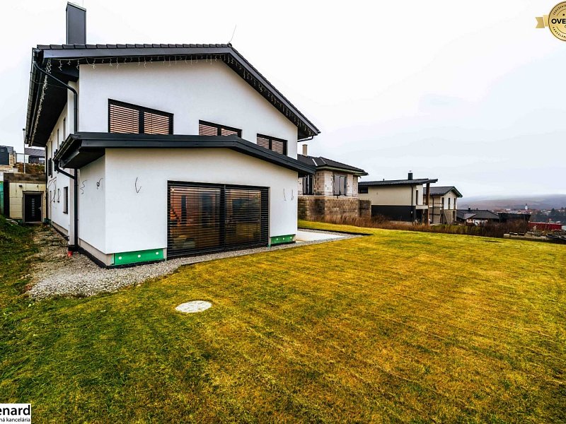 Na predaj luxusný rodinný dom na Šibeničnej hore