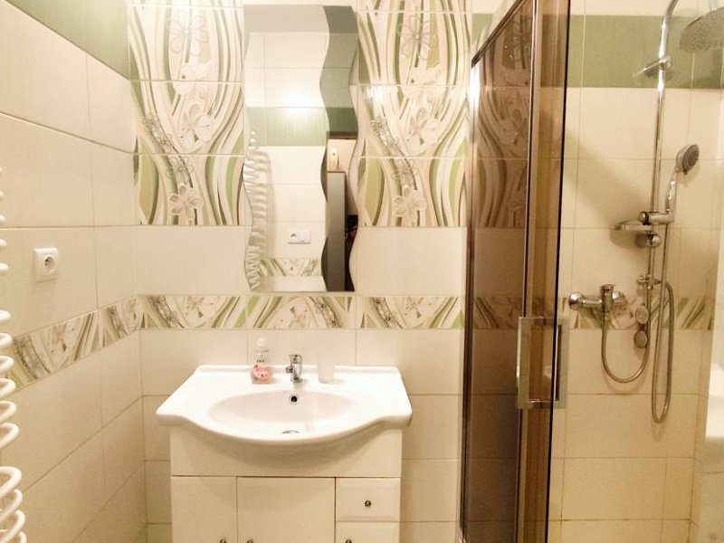 M. SLIVNÍK -3,5 IZBOVÝ BYT S LOGGIOU, 83 M2 + GARÁŽ, ZÁHRADA, PRÍSTR.