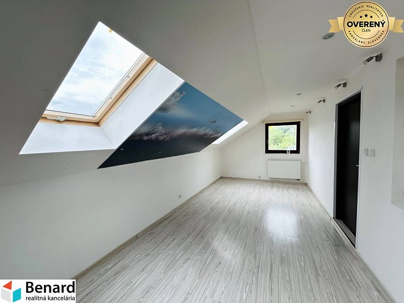 ZNÍŽENÁ CENA! ÚTULNÝ 4-IZBOVÝ DOM( ZRUB) , ŽUPČANY, OKR.PREŠOV