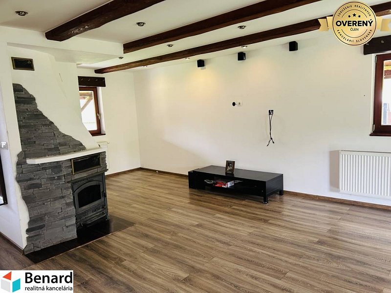 ZNÍŽENÁ CENA! ÚTULNÝ 4-IZBOVÝ DOM( ZRUB) , ŽUPČANY, OKR.PREŠOV