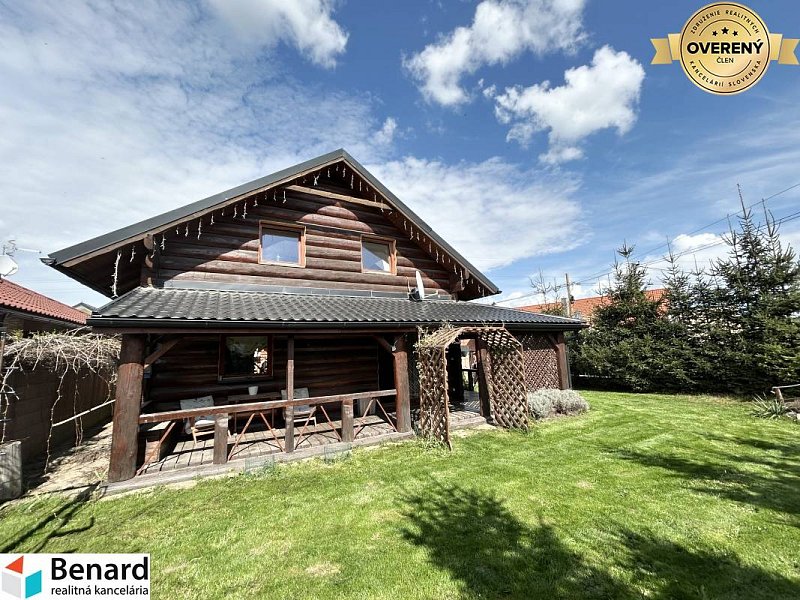 ZNÍŽENÁ CENA! ÚTULNÝ 4-IZBOVÝ DOM( ZRUB) , ŽUPČANY, OKR.PREŠOV