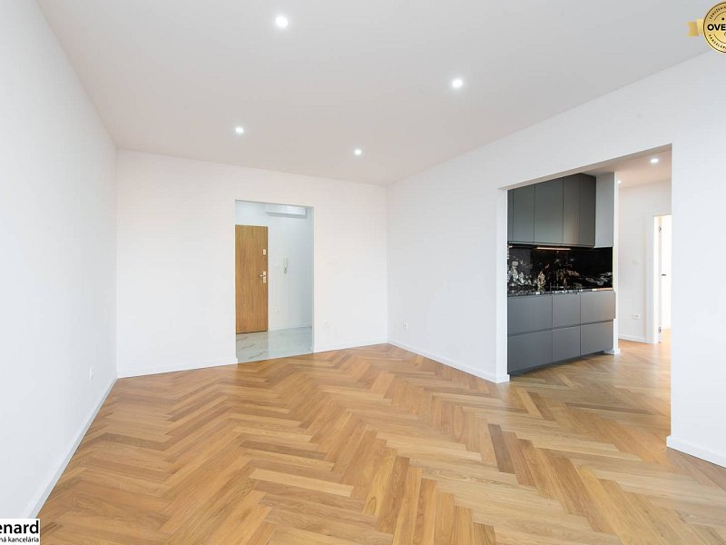 NADŠTANDARDNÝ 3 IZBOVÝ BYT, 72 M2 + BALKÓN, SÍDLISKO 3, PREŠOV