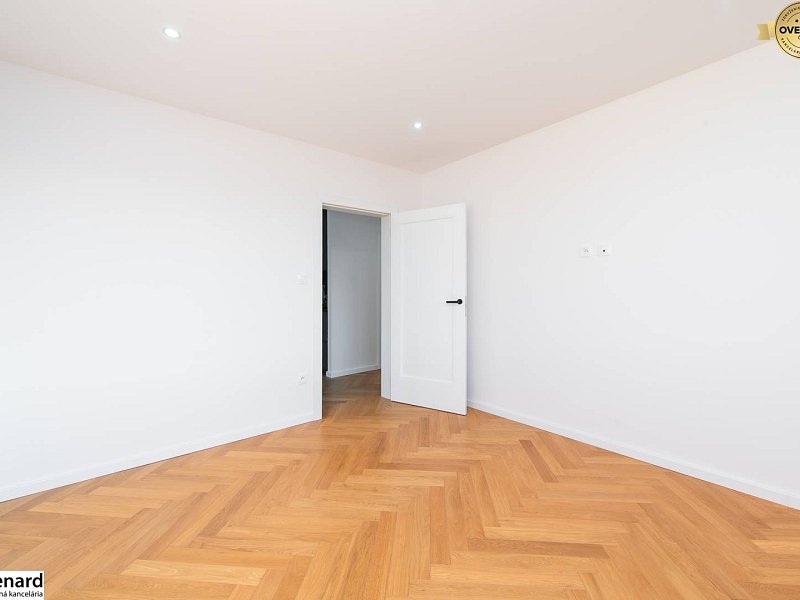 NADŠTANDARDNÝ 3 IZBOVÝ BYT, 72 M2 + BALKÓN, SÍDLISKO 3, PREŠOV