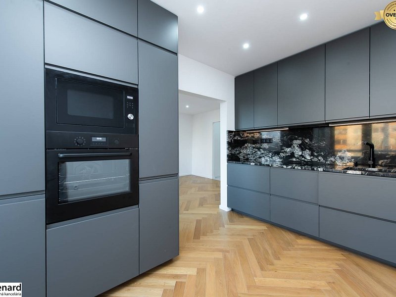 NADŠTANDARDNÝ 3 IZBOVÝ BYT, 72 M2 + BALKÓN, SÍDLISKO 3, PREŠOV