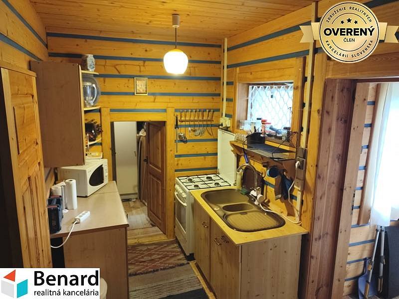 CHALUPA 190 m2, NA POZEMKU 637 m2,  ŽDIAR 