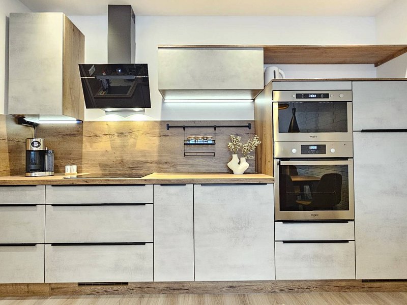 Moderný unikát - 1,5- izb. byt s 2 loggiami na prenájom (Nad jazerom)