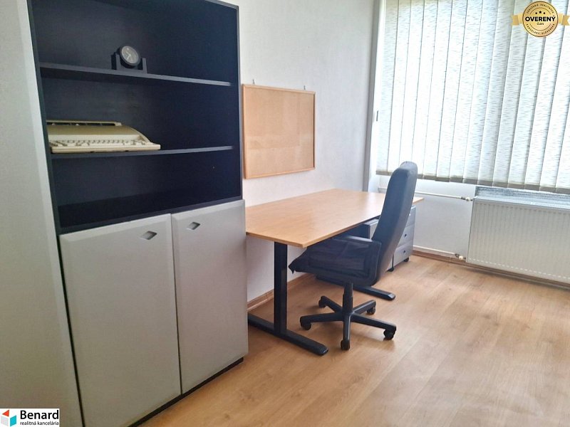 PRENAJATÝ KANCELÁRSKY PRIESTOR, 20 M2, PREŠOV
