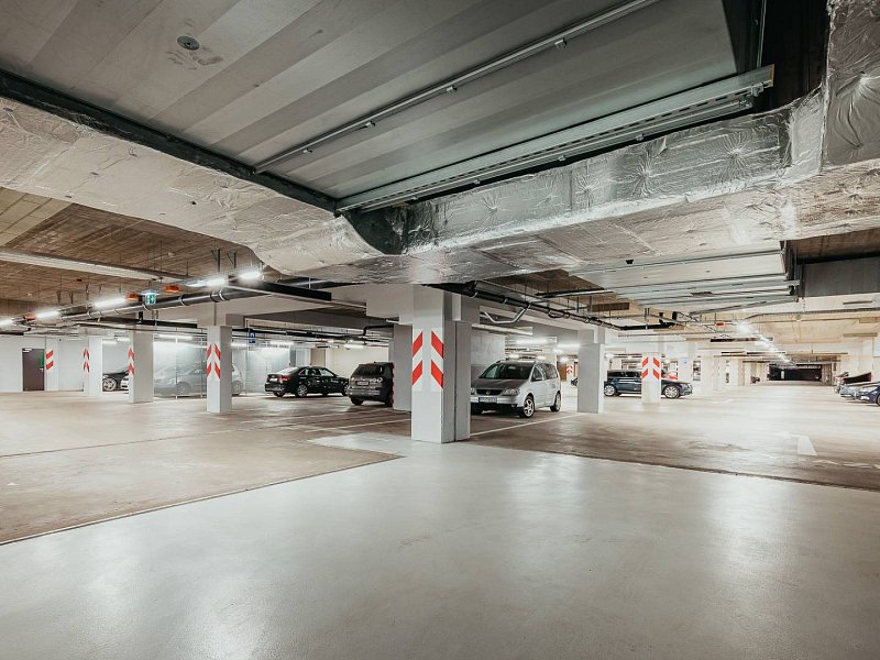 NA PRENÁJOM GARÁŽOVÉ STÁTIE v KARPATSKÁ RESIDENCE POPRAD